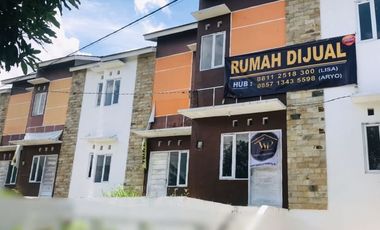 RUMAH 2 LANTAI SIAP HUNI DI TENGAH KOTA AKSES SANGAT MUDAH