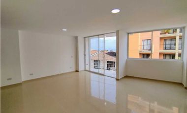 Apartamento En Venta En Edificio En Miraflores, Cali.