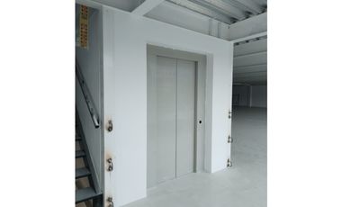 EDIFICIO NUEVO EN ARRIENDO, AUTOPISTA NORTE, TOBERIN