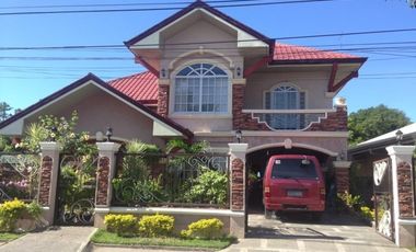 Beautiful and Luxurious House and Lot for sale in Luna