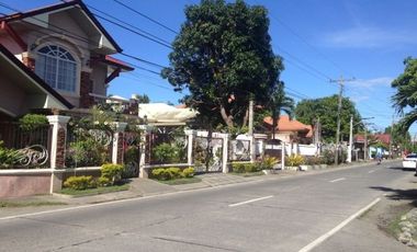 Beautiful and Luxurious House and Lot for sale in Luna
