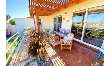 Se vende casa en Altos del Rosario, Peñuelas