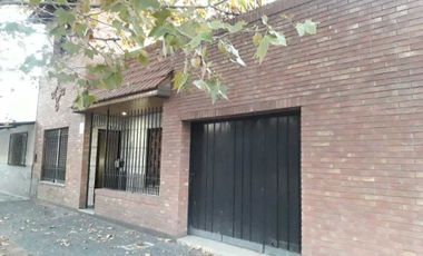 Casa en venta en Lanus Oeste