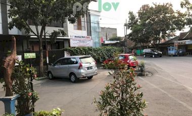 Jual rumah mewah bisa dijadikan penginapan,kost,kantor strategis Regol Bandung