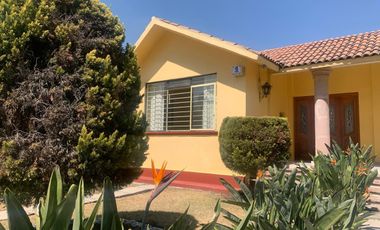 Casa en venta en  Oportunidad en Juriquilla cercana al campo de golf