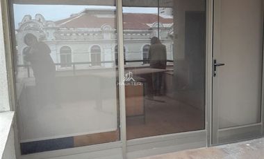 Oficina en Venta en plaza de armas