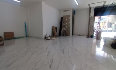 local en arriendo en los naranjos. Cod A212694