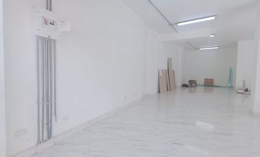 local en arriendo en los naranjos. Cod A212694