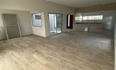 Casa en Venta 5 ambientes Barrio El Canton Puerto. Con Renta