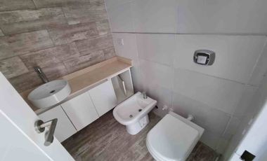 VENTA 2AMB CON BALCÓN A ESTRENAR COCHERA AMENITIES