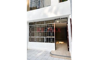 Se Vende Departamento Con Tres Dormitorios Frente A Hermoso Parque, Urbanización Cerrada Con Seguridad Particular