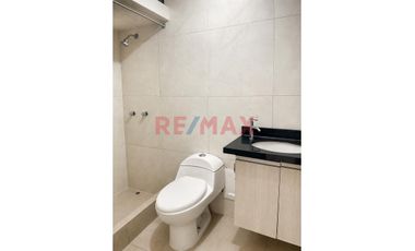 Se Vende Departamento Con Tres Dormitorios Frente A Hermoso Parque, Urbanización Cerrada Con Seguridad Particular