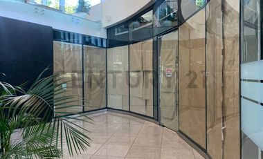 ARRIENDO LOCAL COMERCIAL PARQUE TITANIUM