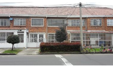 Vendo casa Modelo Norte en Bogotá