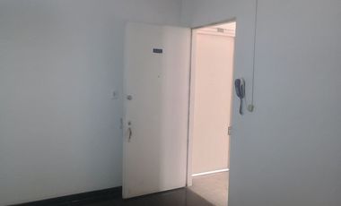 oficina en arriendo en la catedral. Cod A785004