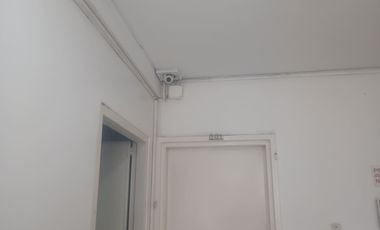 oficina en arriendo en la catedral. Cod A785004