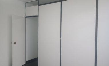 oficina en arriendo en la catedral. Cod A785004