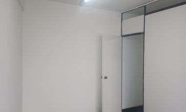 oficina en arriendo en la catedral. Cod A785004