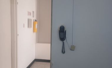 oficina en arriendo en la catedral. Cod A785004