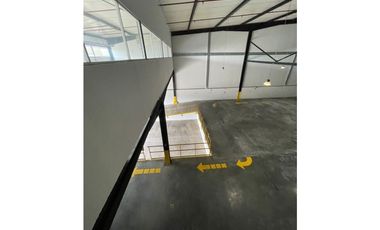 VENTA DE  OFIBODEGAS EN TOCUMEN WAREHOUSE 1215m2