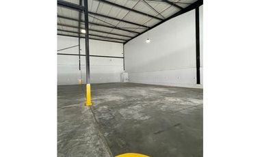 VENTA DE  OFIBODEGAS EN TOCUMEN WAREHOUSE 1215m2