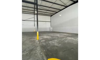 VENTA DE  OFIBODEGAS EN TOCUMEN WAREHOUSE 1215m2