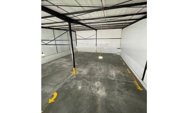 VENTA DE  OFIBODEGAS EN TOCUMEN WAREHOUSE 1215m2