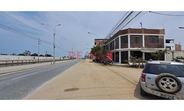 Gran Oportunidad - Venta De Terreno En Esquina De 162M2 Cercado Frente Al Country Club El Bosque En Punta Negra Plena Panamericana Sur.