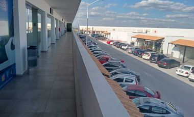 SUR Local Comercial  Plaza La Cantera Es El Paso Para IMPORTANTE GYM