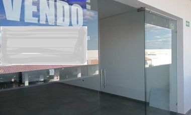 SUR Local Comercial  Plaza La Cantera Es El Paso Para IMPORTANTE GYM