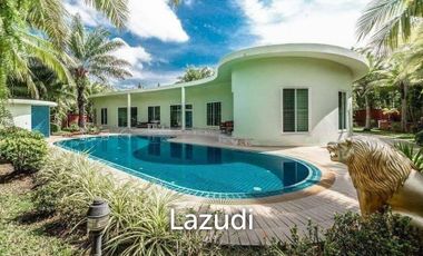 3 Bed 350 SQ.M Luxury Pool Villa in Rayong
