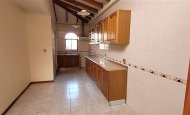 Casa en arriendo de 5 dorm. 3 Baños en Peñuelas, Coquimbo
