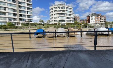 Departamento de 2 dormitorios con jardin en venta en Ribera, Nordelta