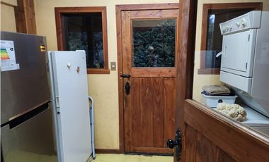 Hermosa casa patronal en parcela de 5000 m2 con borde de rio navegable