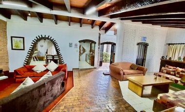 Casa en Tres Marías con Escrituras