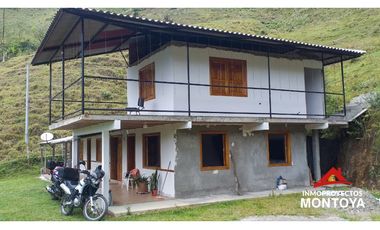 Finca ganadera y cafetera en Balboa, Risaralda