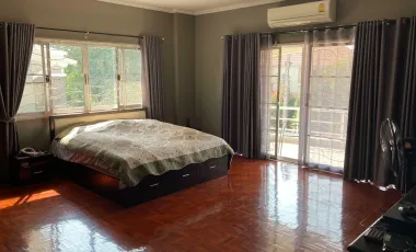 5 Bedroom House for sale at Koolpunt Ville 9