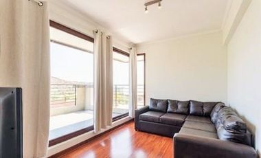 Casa en Arriendo en Carlos Peña Otaegui - Francisco Bulnes Correa