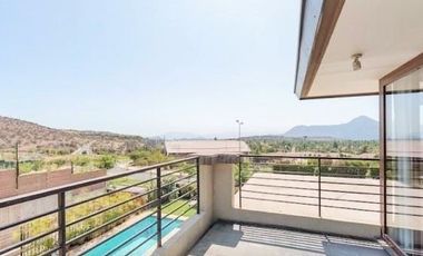 Casa en Arriendo en Carlos Peña Otaegui - Francisco Bulnes Correa