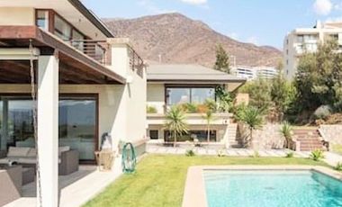 Casa en Arriendo en Carlos Peña Otaegui - Francisco Bulnes Correa