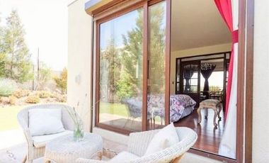 Casa en Arriendo en Carlos Peña Otaegui - Francisco Bulnes Correa