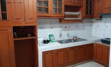 Rumah Siap Huni di Dharmahusada Mas Full Furnish