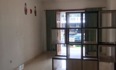 Disewakan Rumah Besar Vermont Parkland BSD City Tangerang