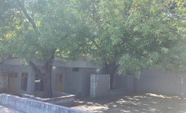 Casa en Juárez Nuevo León, con local comercial, terraza, alberca y mucho terreno