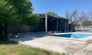 Casa en Juárez Nuevo León, con local comercial, terraza, alberca y mucho terreno