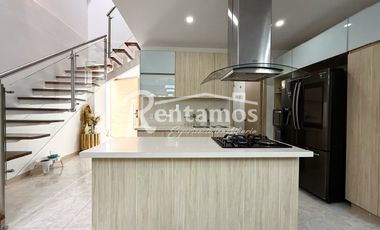 casa en arriendo en san lucas. Cod A775817
