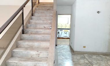 Excelente casa comercial dos pisos en San Fernando viejo - Ideal para el negocio que tú quieras! Transforma aquí tu  negocio prospero.. Cod A9497