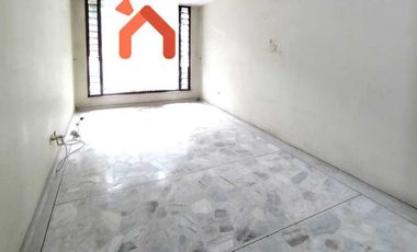 Excelente casa comercial dos pisos en San Fernando viejo - Ideal para el negocio que tú quieras! Transforma aquí tu  negocio prospero.. Cod A9497