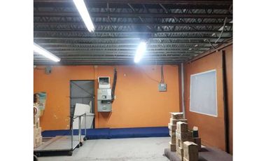 Se vende Galera de 1,000 mts en Rio Abajo, cerca de Via España