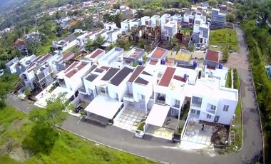 Rumah elite dijuall ,murah free kolam berenang view kota sumedang cantik dkt UNPAD